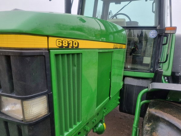 Chris Atkin & Son Ltd - John Deere 6810